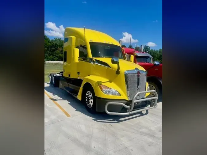 2023 Kenworth T680