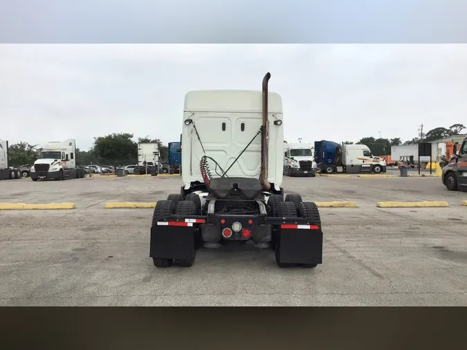 2020 Freightliner Cascadia