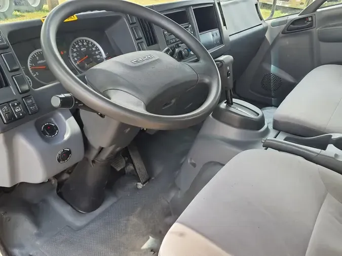 2019 ISUZU NPR HD