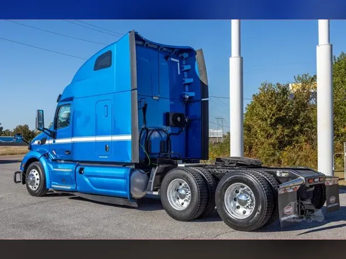 2022 PETERBILT 579