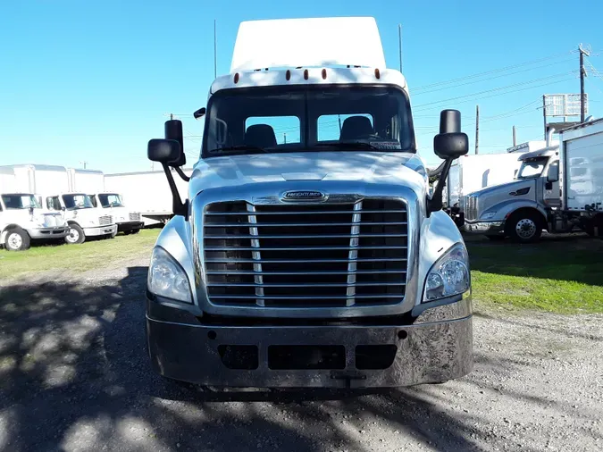 2019 FREIGHTLINER/MERCEDES CASCADIA 125