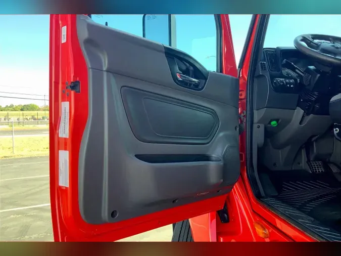 2021 INT LT625 6x4