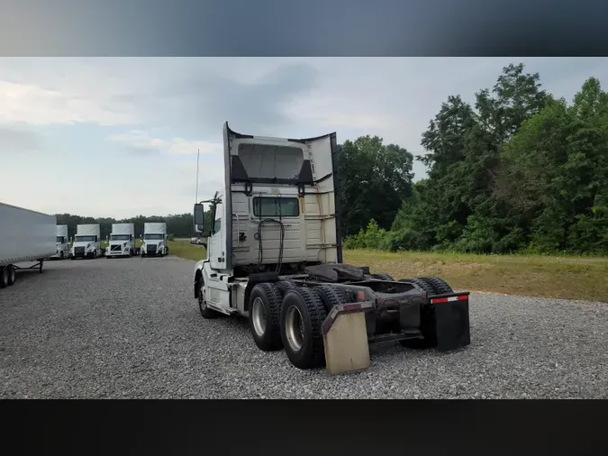 2018 Volvo VNL300
