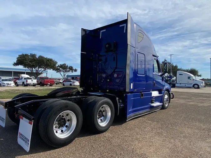 2022 Freightliner Cascadia