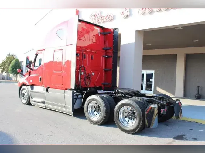 2021 Freightliner Cascadia