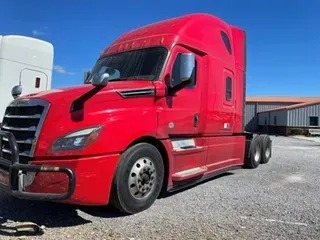 2020 Freightliner Cascadia 126