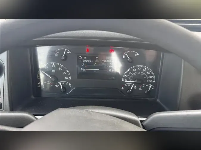 2020 VOLVO VNL300