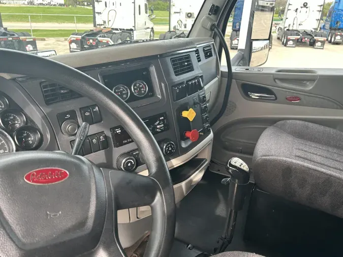 2018 Peterbilt 579