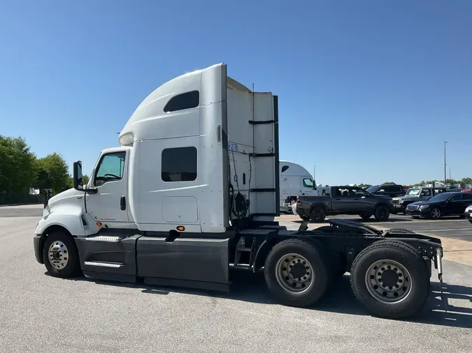 2020 International LT625