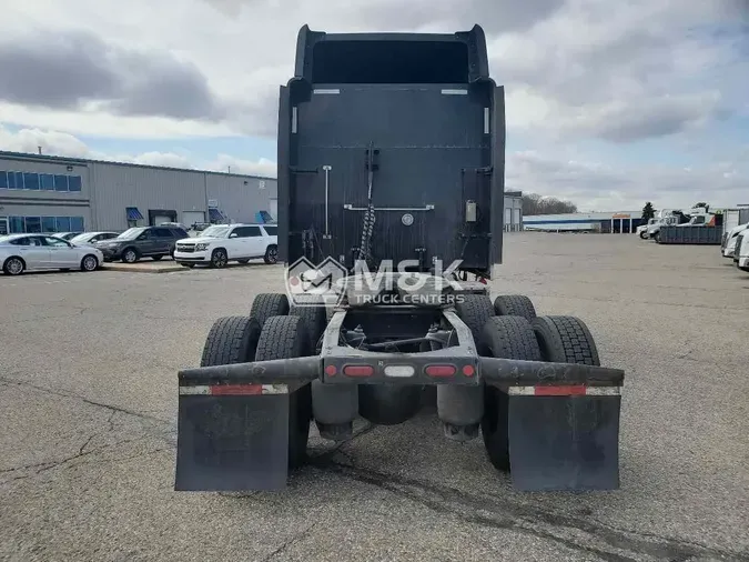 2020 PETERBILT 389