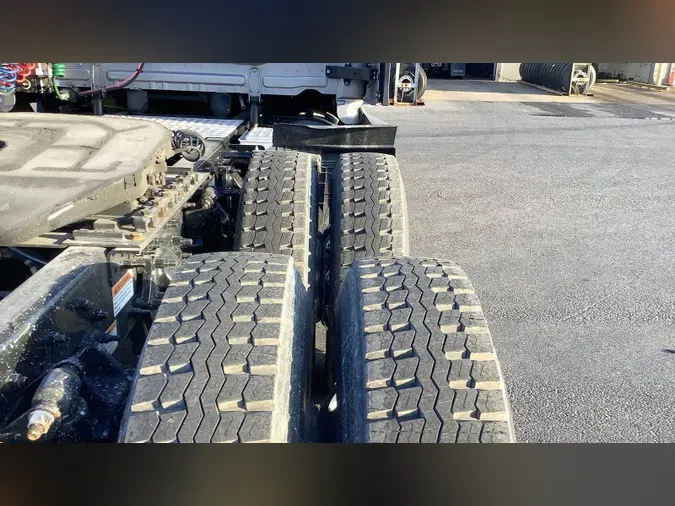 2022 Freightliner Cascadia 126