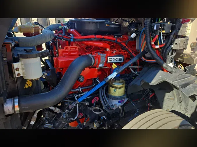 2022 International LT303b538eaf9a905eaecd2b8b72800334