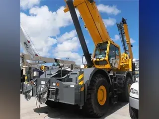 2014 GROVE RT880E
