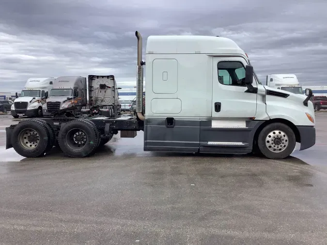 2020 Freightliner Cascadia