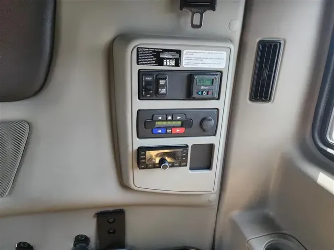 2023 INTERNATIONAL LT303e63a71334db941fa89a5c6dfd3250
