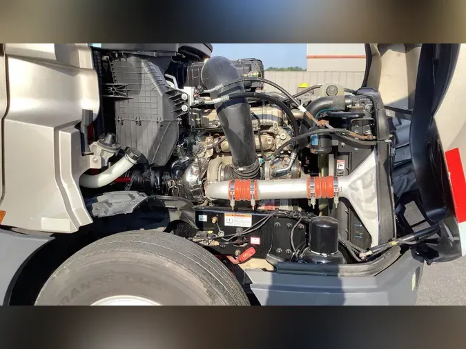 2022 Freightliner Cascadia 126