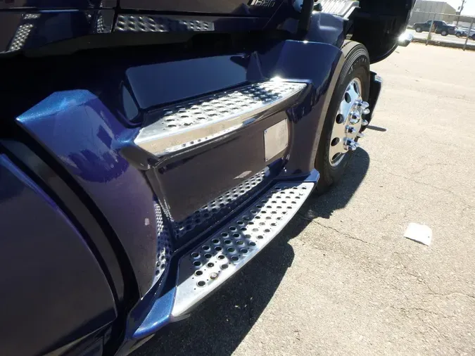 2022 Kenworth T68030423b4a864c242b1ffa159587d9a86d