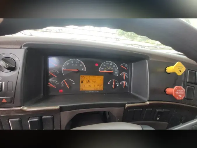 2018 Volvo VNL 740