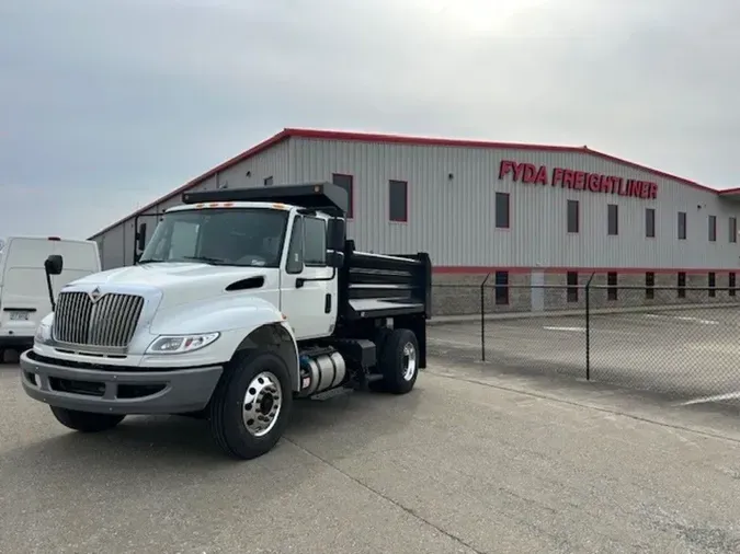 2018 International MV Series Day Cab30496c05d41a3185d58b1446277c841d