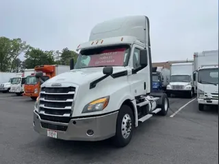 2019 FREIGHTLINER NEW CASCADIA 126
