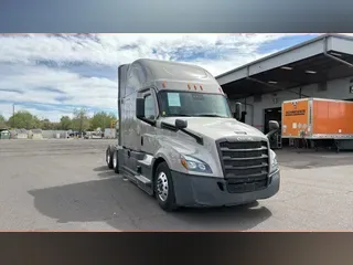 2025 Freightliner Cascadia 126