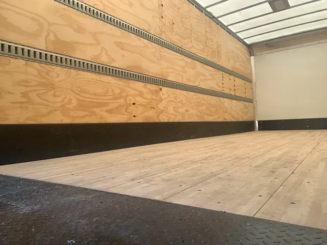 2026 MACK MD MD6 Util 26X102X102 NG