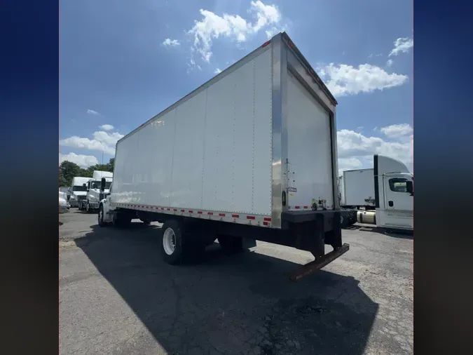 2019 FREIGHTLINER M2 106