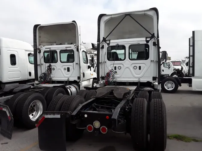 2019 FREIGHTLINER/MERCEDES CASCADIA 125