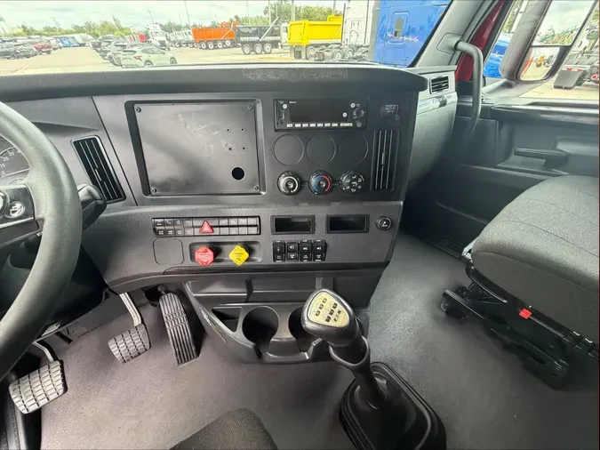 2023 Freightliner Cascadia 1263055fe94addbad1da482b6d0a1ed40d7