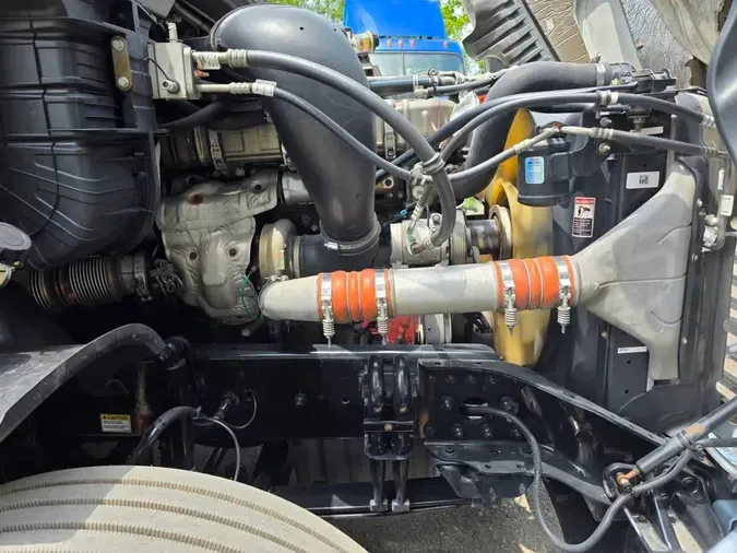 2020 FREIGHTLINER CASCADIA 125