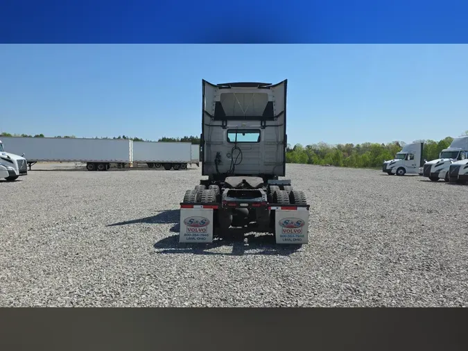 2020 Volvo VNL300
