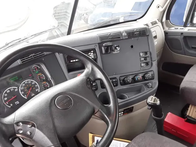 2019 FREIGHTLINER/MERCEDES CASCADIA 125