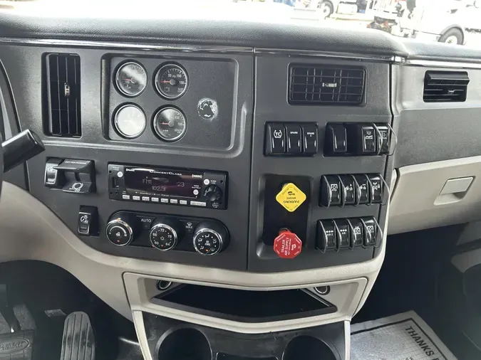 2023 Peterbilt 579