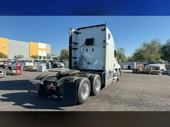 2022 Freightliner Cascadia 126306f5ca3ca9c6c37295190fbb4c46d04