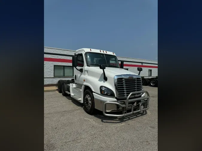 2020 FREIGHTLINER/MERCEDES CASCADIA 125