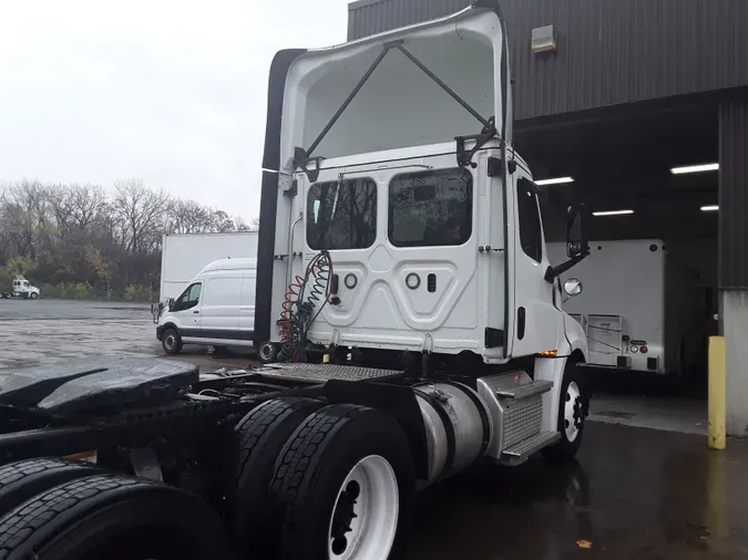 2019 FREIGHTLINER/MERCEDES NEW CASCADIA PX12664