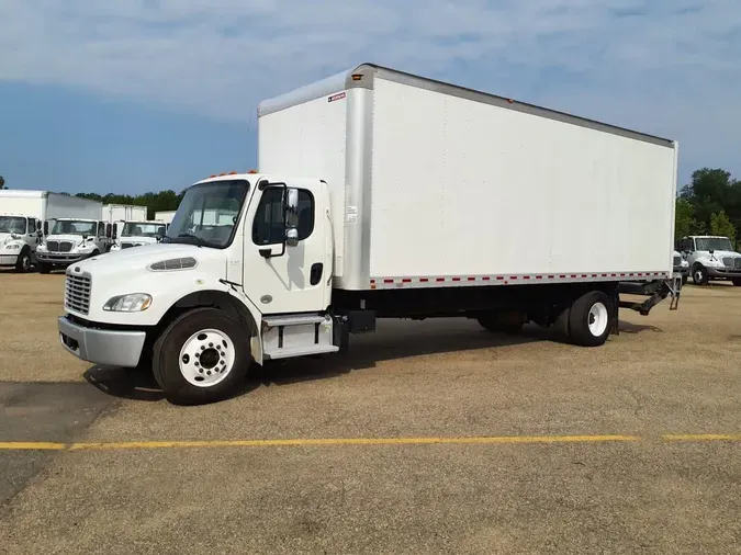 2018 FREIGHTLINER M2 10630739be2c3487b78d3b366f2341d96a3