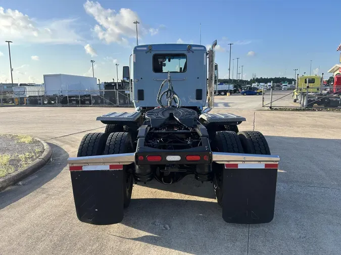 2022 Peterbilt 567