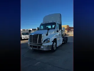 2019 FREIGHTLINER CASCADIA 125