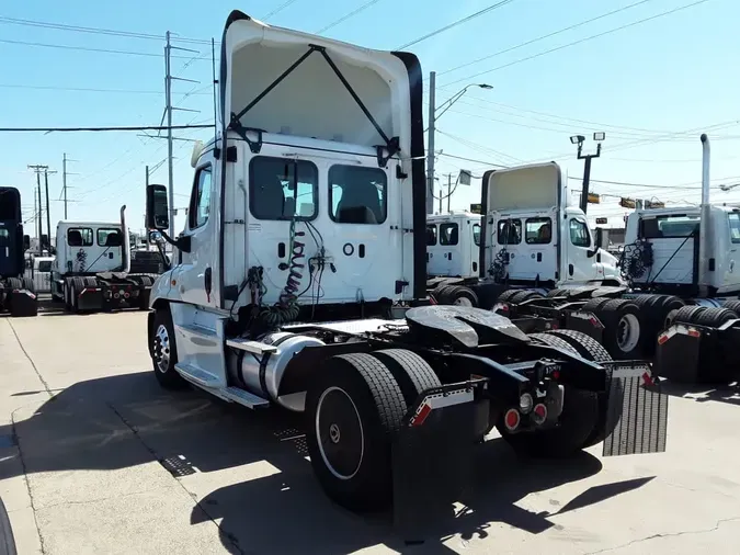 2019 FREIGHTLINER/MERCEDES CASCADIA 125