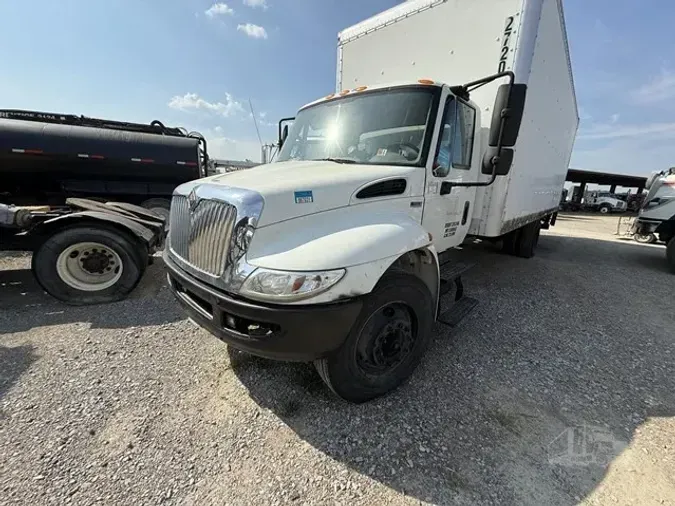 2013 INTERNATIONAL DURASTAR 4300