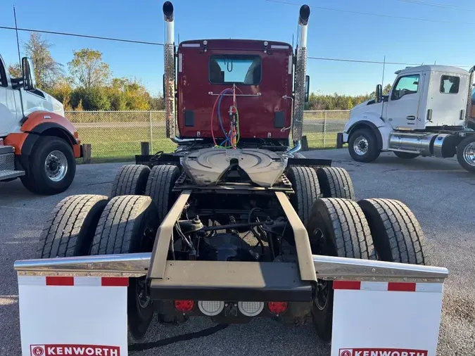 2025 Kenworth T680