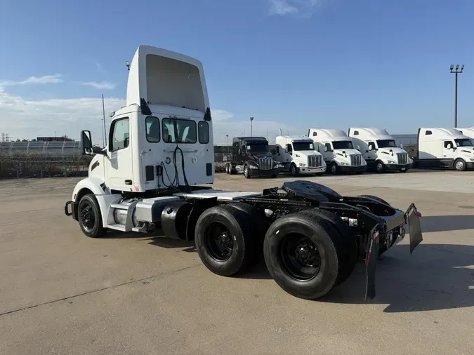 2023 Peterbilt 579