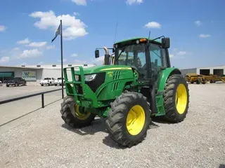 2013 John Deere 6125M