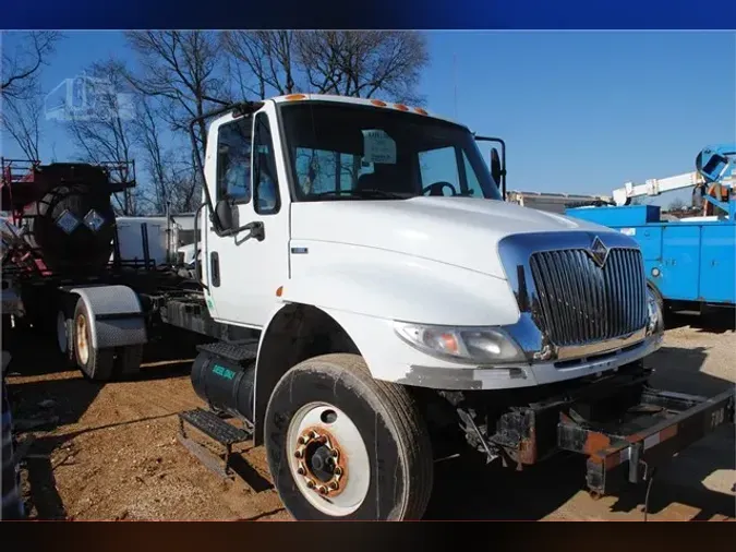 2008 INTERNATIONAL DURASTAR 4400