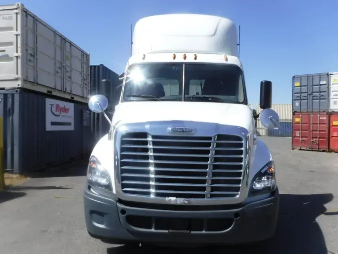 2019 FREIGHTLINER/MERCEDES CASCADIA 125