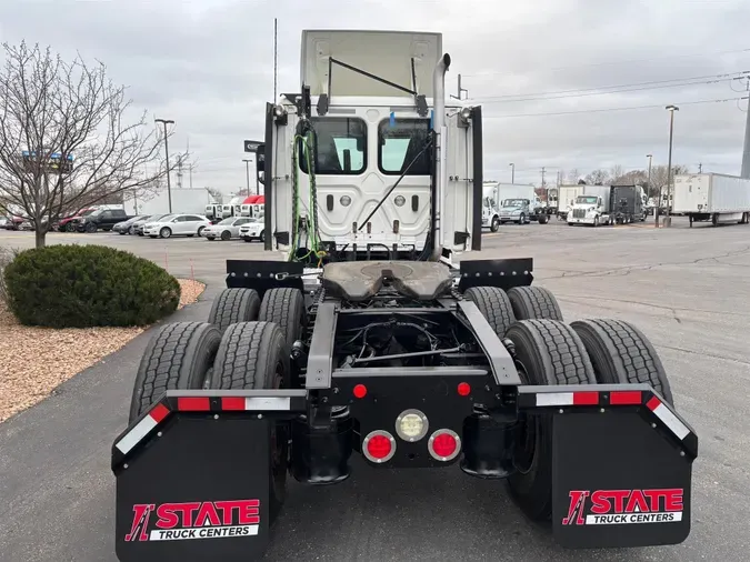 2021 Freightliner New Cascadia