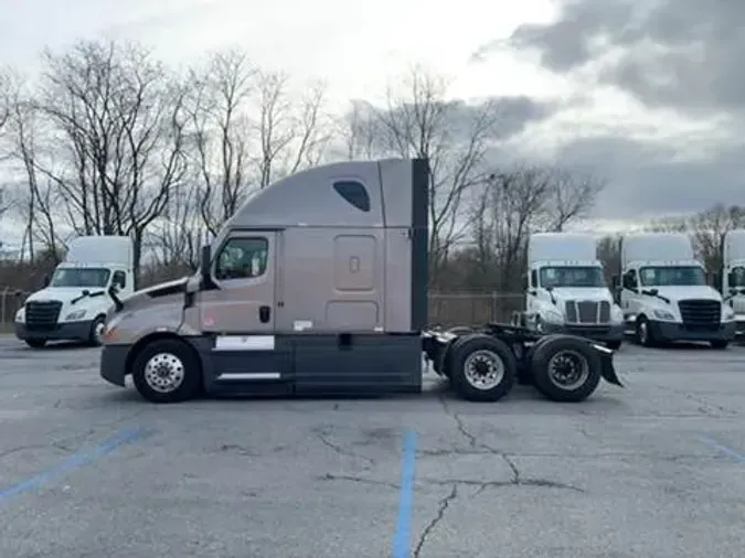 2023 Freightliner Cascadia