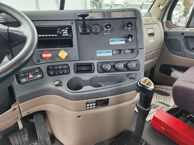 2017 FREIGHTLINER/MERCEDES CASCADIA 125