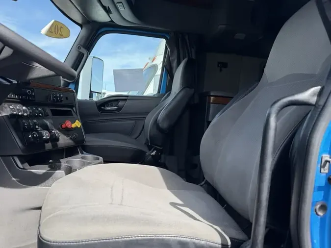 2021 NAVISTAR INTERNATIONAL LT625 SLPR CAB